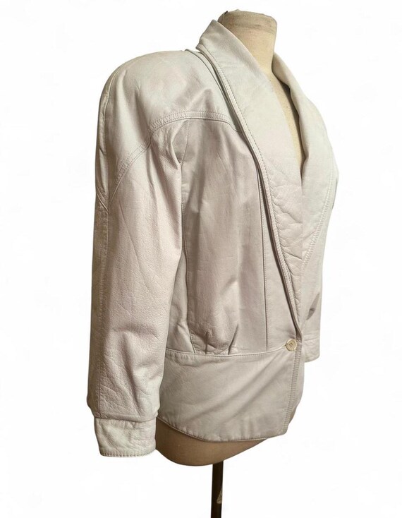 off white white leather 80s dramatic shoulder jac… - image 7
