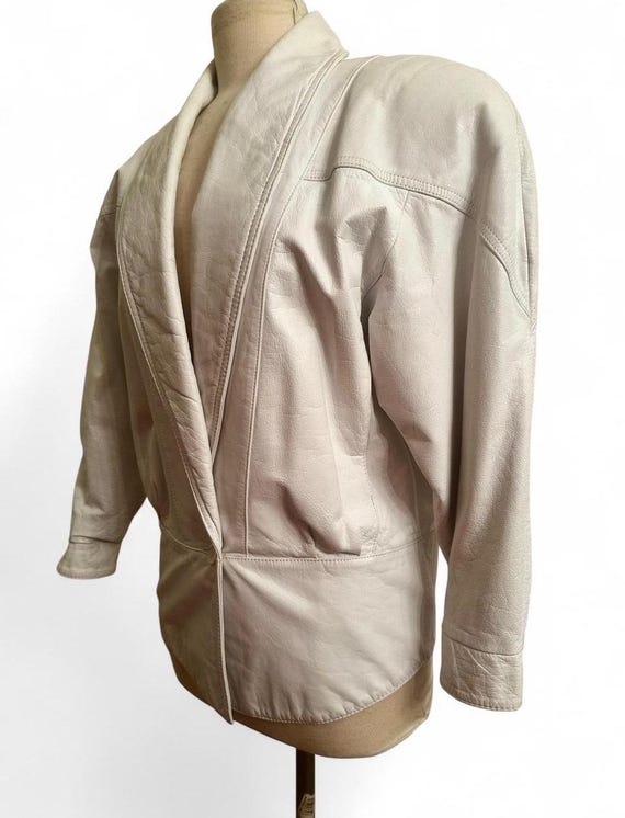 off white white leather 80s dramatic shoulder jac… - image 2