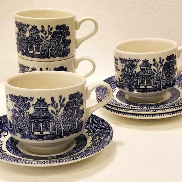 Set of 4 - Blue Willow Cups and Saucers - Vintage 1980s - Churchill of England - Excellent Condition