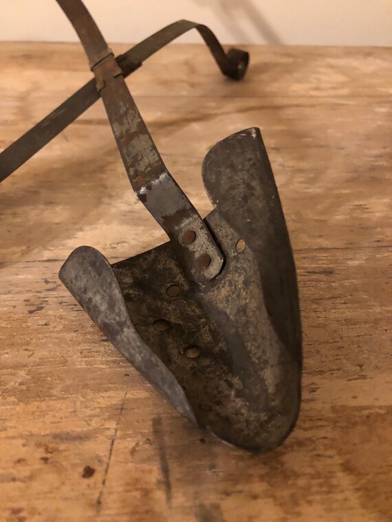 Antique early 1900's Shoe Stretchers ~ Metal Shoe Stretcher ~ Closet Décor ~ Vintage Ladies Shoes View 6