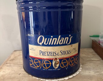 Lata vintage de Quinlan's Pretzels and Sticks ~ Esta vieja casa ~ Latas antiguas