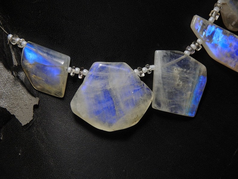1 Strand 7 Pcs White Rainbow Moonstone Faceted Fancy Shape Briolettes Top Finest AAA Quality 100/% Natural Wholesale Price New Arrival