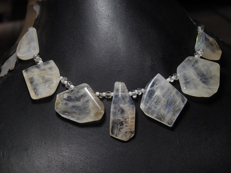1 Strand 7 Pcs White Rainbow Moonstone Faceted Fancy Shape Briolettes Top Finest AAA Quality 100/% Natural Wholesale Price New Arrival