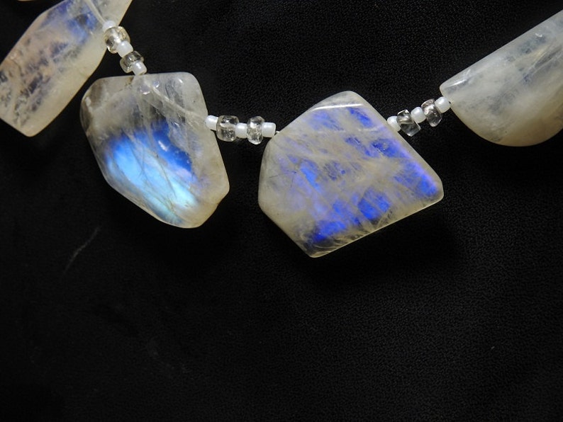 1 Strand 7 Pcs White Rainbow Moonstone Faceted Fancy Shape Briolettes Top Finest AAA Quality 100/% Natural Wholesale Price New Arrival