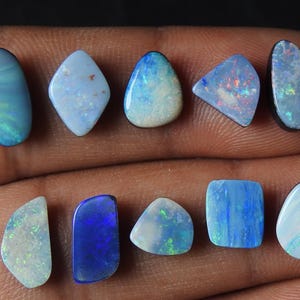 Australian Opal Doublet Multi Flashy Fire Gladde Cabochon Lot/10 Stuk 8X7X3To13X7X4MM Approx/Groothandelaar/Benodigdheden/MS/32