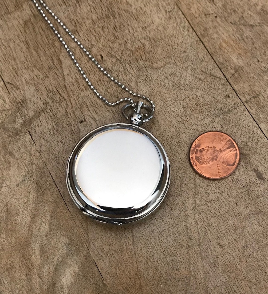 SALE Small Vintage Style Compass w/ Lid Necklace Nautical Etsy