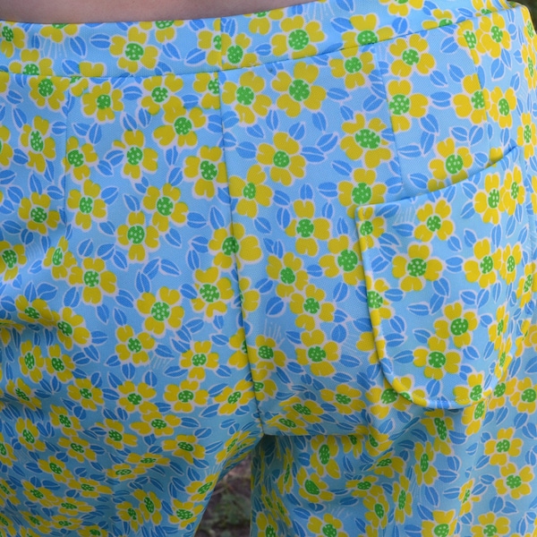 Vintage 60s Lilly Pulitzer The Lilly Mod Flower Power Polyester Pants Blue and Yellow Elastic Waist Slacks