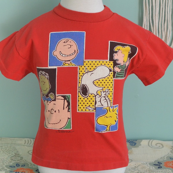 Vintage 90s Kids T-Shirt Peanuts Gang Charlie Brown Snoopy "So Much Fun"  Charles Schulz 4T Red Tee
