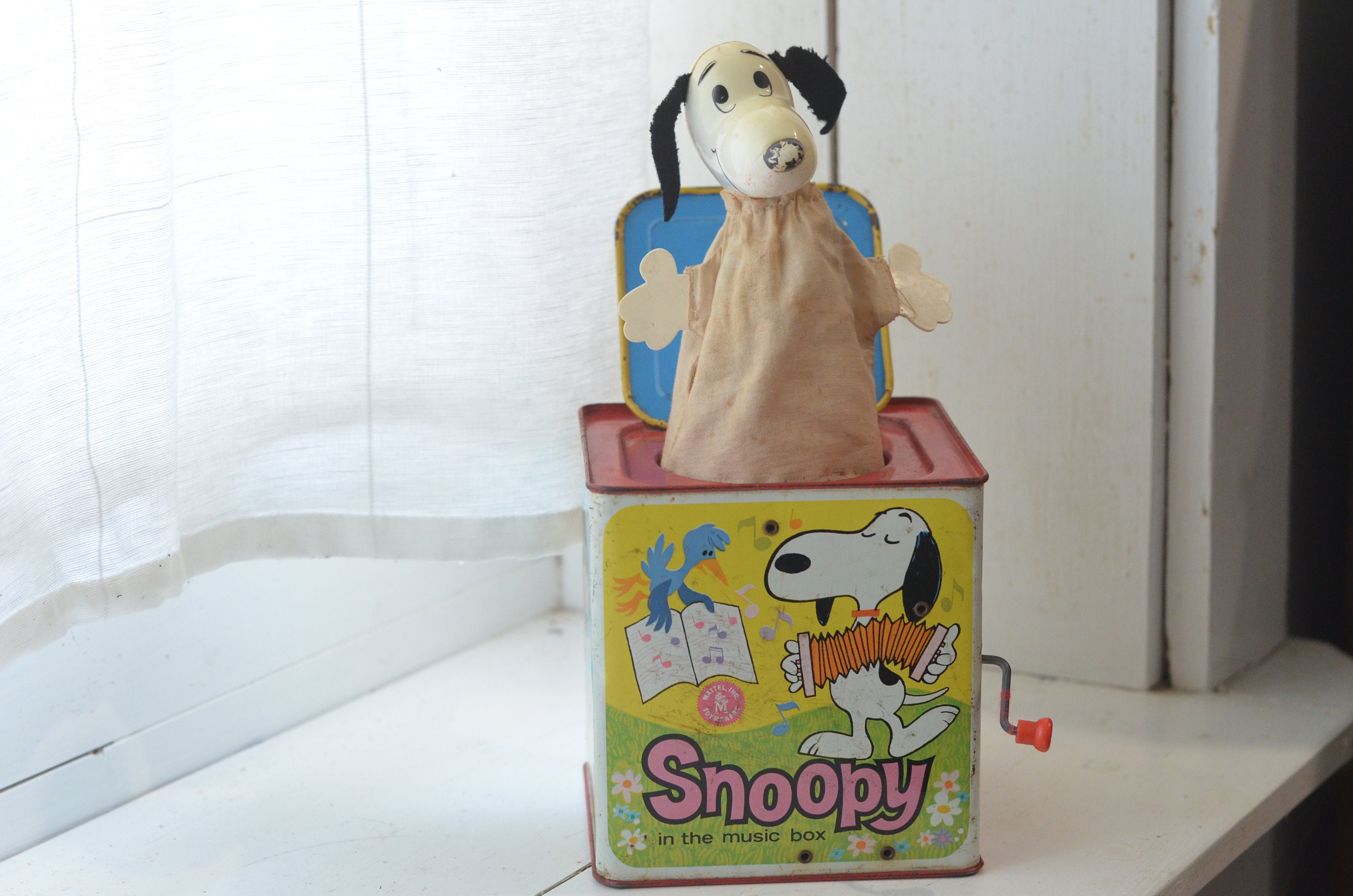 Vintage 1966 Snoopy Peanuts Jack in the Box Wind up Musical Vintage 1966 Snoopy Peanuts Jack in the Box Wind up Musical