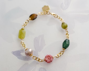 Gold Chain Beaded Bracelet, Colorful Charm Bracelet, Everyday Stacking Bracelet, Handmade Dainty Jewelry, Gift for Her, Flower bracelet,