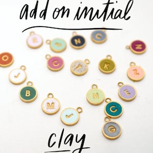 Collar con una sola letra personalizada, collares con iniciales para mamás, collar con múltiples iniciales, collar de aniversario, collar con iniciales redondas,