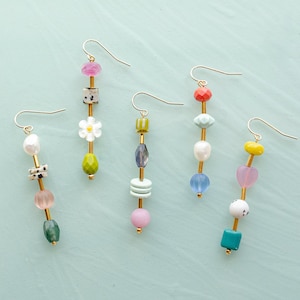 Orecchini Pendenti A Cerchio Con Perline Di Legno Multicolore - Metallo Argento, Lunghi 65 Mm, Chiusura A Gancio