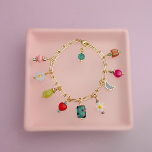 Pulsera de encanto colorido, pulsera de encanto de oro, pulsera de encanto múltiple, pulsera hecha a mano, pulsera de encanto celestial, pulsera de flores, encanto de luna imagen 3