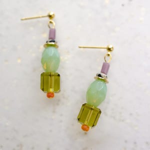 Handmade green beaded earrings, handmade beaded earrings, colorful earrings, beaded dangle earrings, handmade jewelry, vibrant earrings