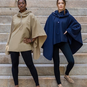 Elegant Women&#39;s Rain Poncho