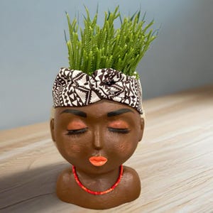 Deep Skin Tone/Face Planter/Head Planter With Drainage Hole/Plant Face Pot/Succulent Planter/Brown Skin/Custom Made/Hand Painted/Face Pot