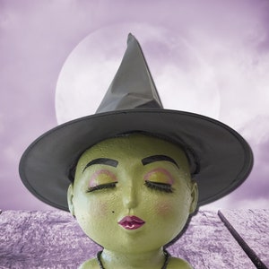 Halloween/Witch/Face Planter/Head Planter/Halloween Décor/Goth Décor/Head Flower Pot With Drainage Hole/Face Planter Pot/Face Pot