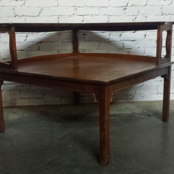 Hendredon mid century modern side corner table