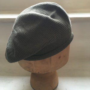 Béret en coton olive, Tam en coton kaki, Béret végétalien vert, Tam végétalien vert, Béret en coton vert, Tam en tricot vert, Tam unisexe, Béret unisexe image 3