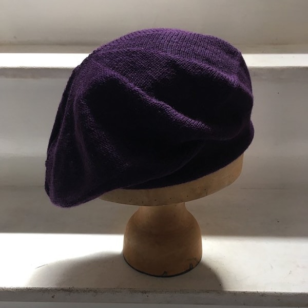 Béret d’alpaga violet, béret tricoté violet, tam violet, béret violet, béret violet pour femmes, tam violet pour hommes, tam écossais, chapeau violet slouch