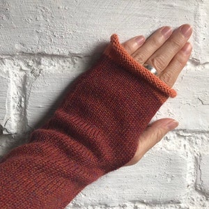 Chestnut Brown Knit Alpaca Fingerless Gloves, Rust Wrist Warmers, Unisex Brown Gloves, Alpaca Wristlets