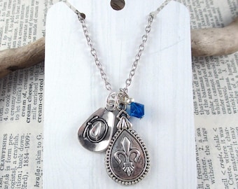 Three Musketeers Necklace, Fleur-de-lis Necklace, Literary Gift, Bookish Jewelry, Book Lover, Literary Themed Gifts, Fictional Character