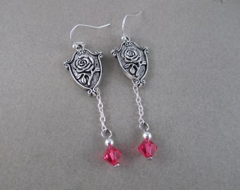 Pendientes de encanto de la bella y la bestia rosa, joyas de princesa de cuento de hadas, regalo de boda de princesa, joyería de encanto de escudo de rosa pequeña