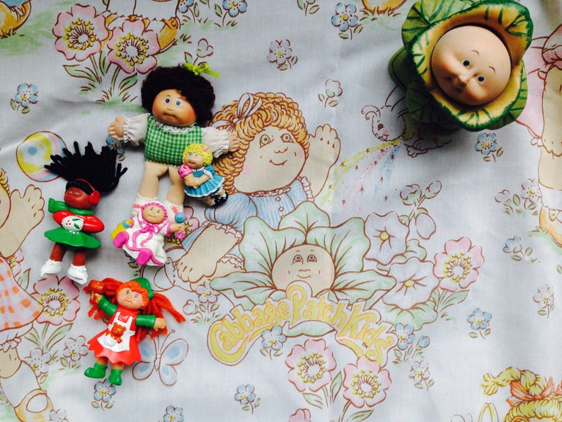 Cabbage Patch Dolls, Lamp, Chrissie, Mini Dolls, Colorforms Rub N Play