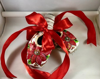 Poinsettia Pointe Shoes