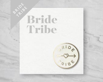 Spilla smaltata Bride Tribe – Bianco e oro