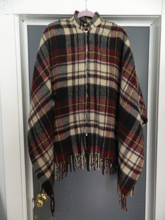 Vtg Langtry plaid wool cape / poncho with zipper p