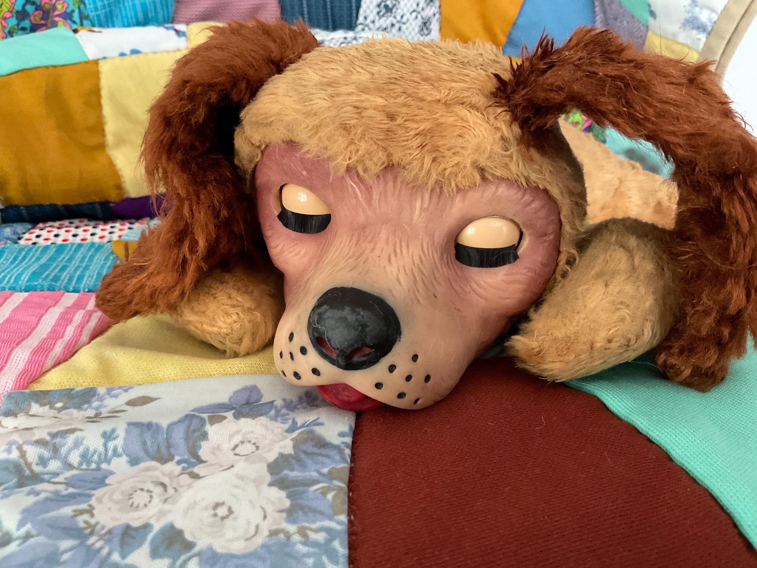 Gund Regal Beagle Dog rubber face eyes open vintage stuffed dog toy rubber  face