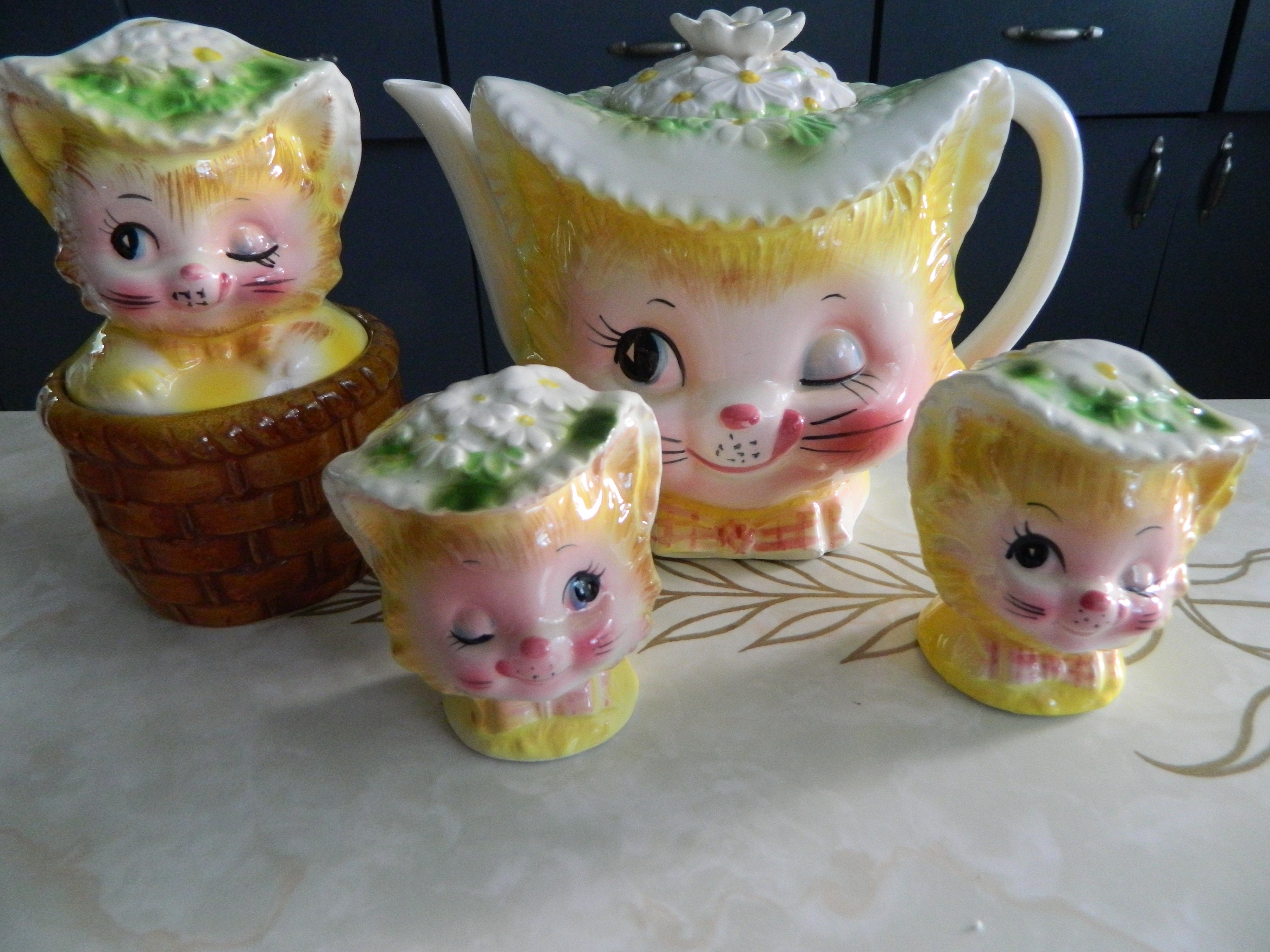 Vintage Enesco Winking Kitty Salt and Pepper and Creamer with Sticker