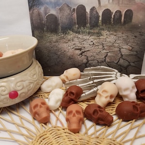 Fragrant Skull Wax Melts: Halloween Party Favors