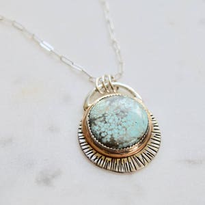 Colar de Prata Esterlina Turquesa: Pingente Boho Lua Nova Metais Mistos