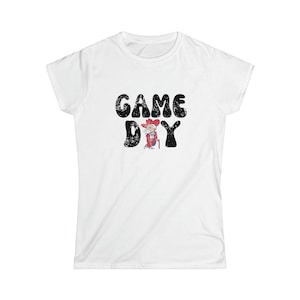 Ole Fräulein Oberst Reb Spieltag Hotty Toddy Frauen Softstyle Tee