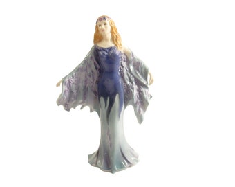 Royal Worcester Titania 2001 Limited Edition Porcelain Figurine 95/500 CD765