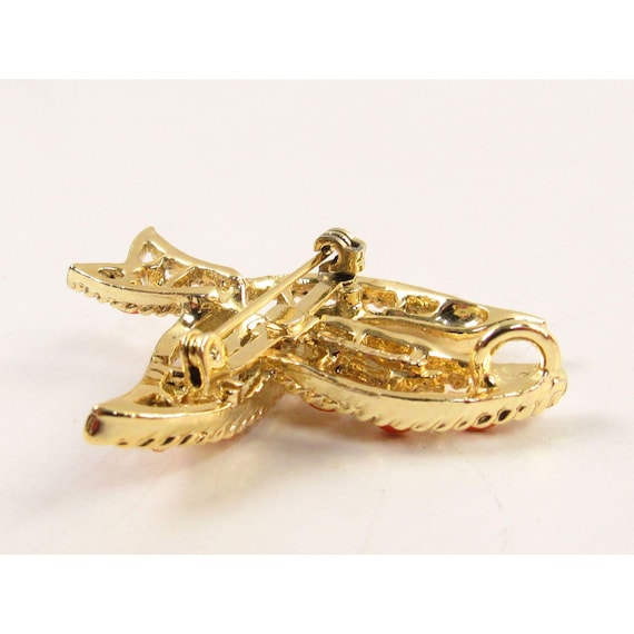 Gerry's Dove Pendant Brooch in Gold Tone finish W… - image 2