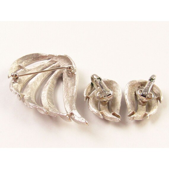 Mid Century Crown Trifari Silver Tone Leaf Brooch… - image 5