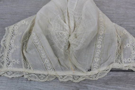 Vintage Baby Bonnets 2 Caps One Beige and One Whi… - image 4