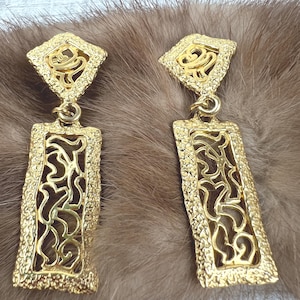 Vintage Drop Dangle Earrings Gold Tone Openwork Filigree Rectangle Mid Century