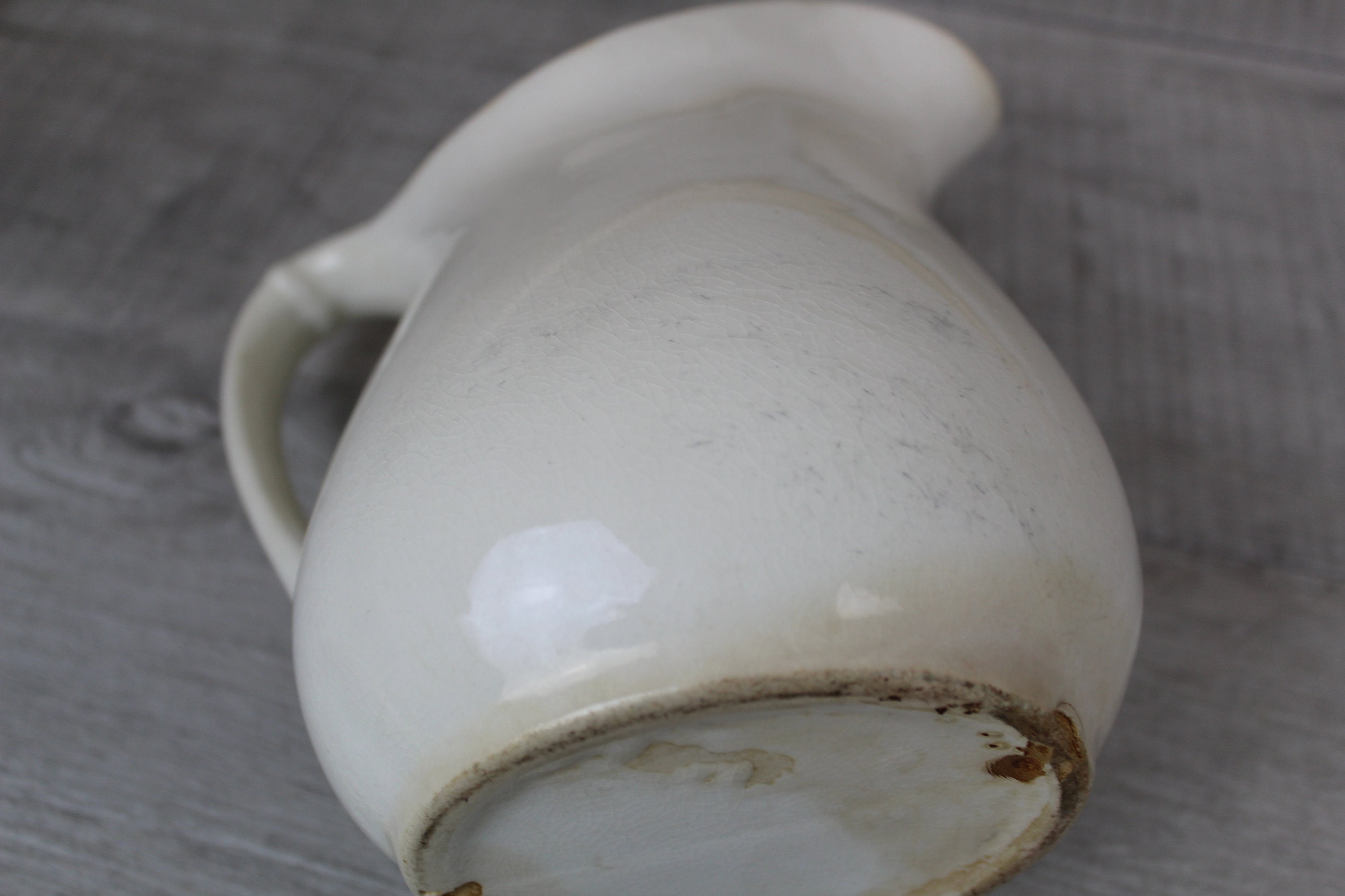 White Ironstone Milk Pitcher, Heavy Duty Pottery Vase, With Married Lid -   Israel