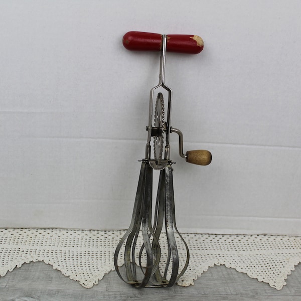 Vintage Egg Beater Hand Held Red Wood Handle Primitive Vintage Kitchen Utensil Farmhouse Decor