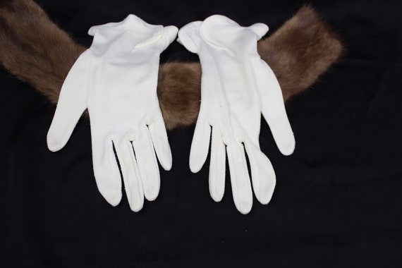 Vintage Van Raalte Gloves White Dress Formal Wris… - image 1