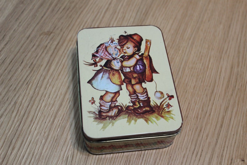 Vintage Hummel Look Boy and Girl Tin with Note Cards Gift Co