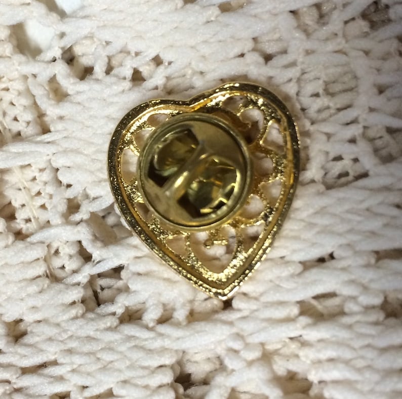 Vintage Heart Lapel Pin Brooch Gold Tone with Rhinestone Center Pink image 3