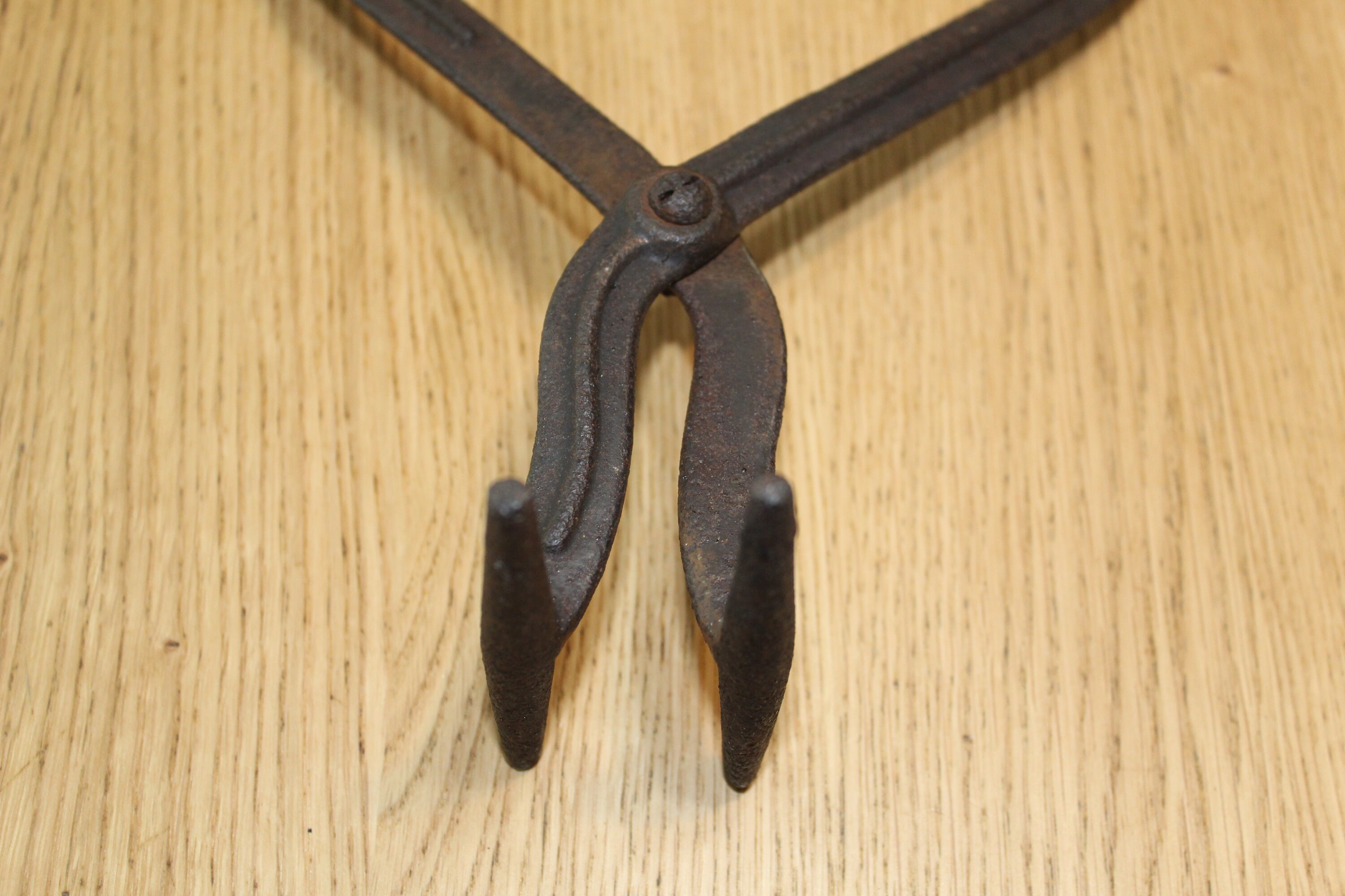 Memorabilia Vintage Primitive Ice Tongs Hay Bailing Tongs Heart Shaped