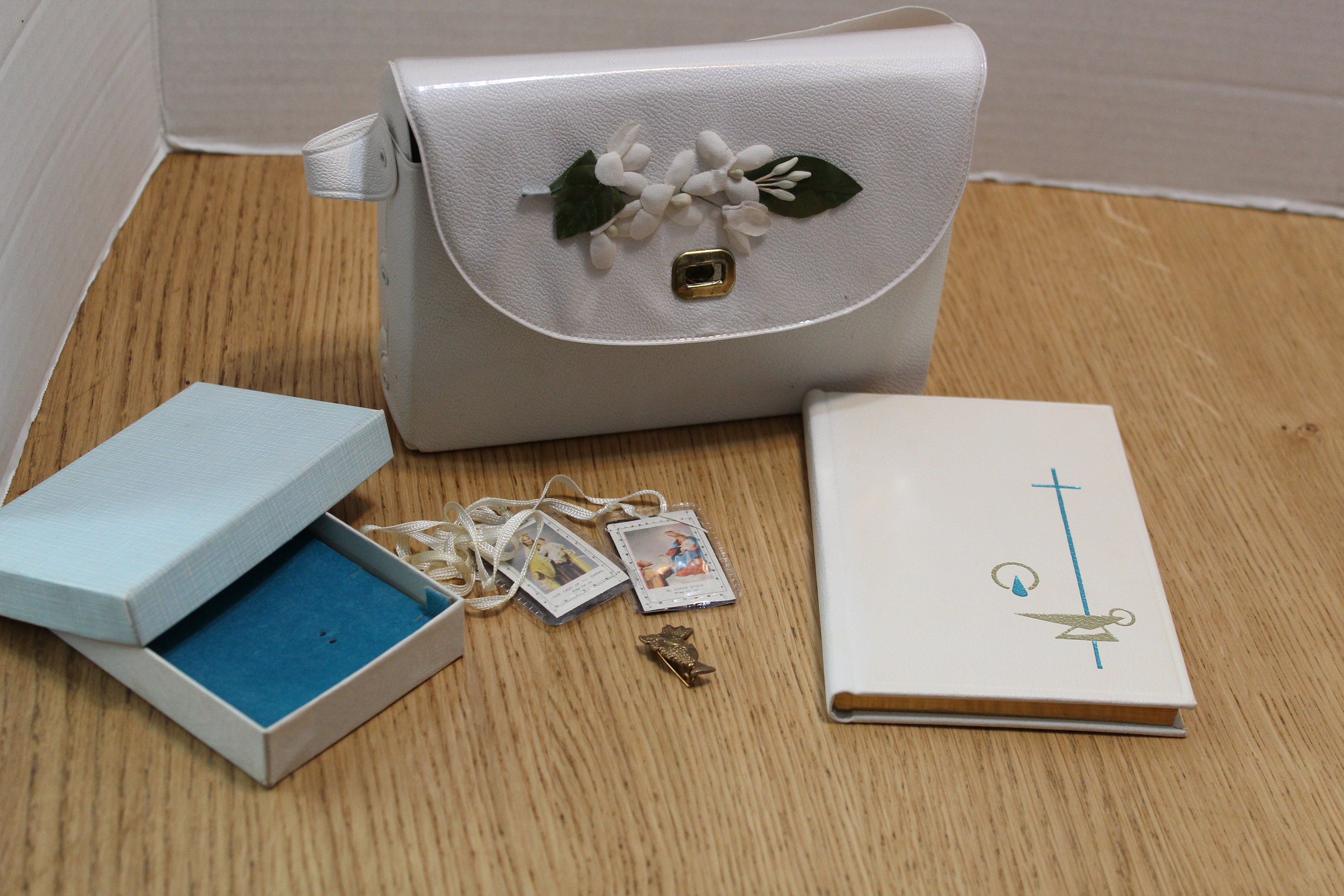 White First Communion Purse with Cross Design