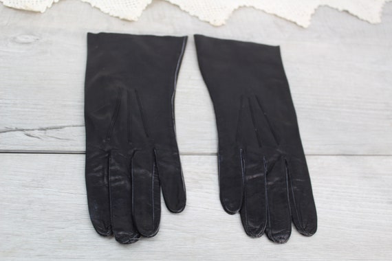 Black Leather Gloves Vintage Mid Century Designer… - image 2