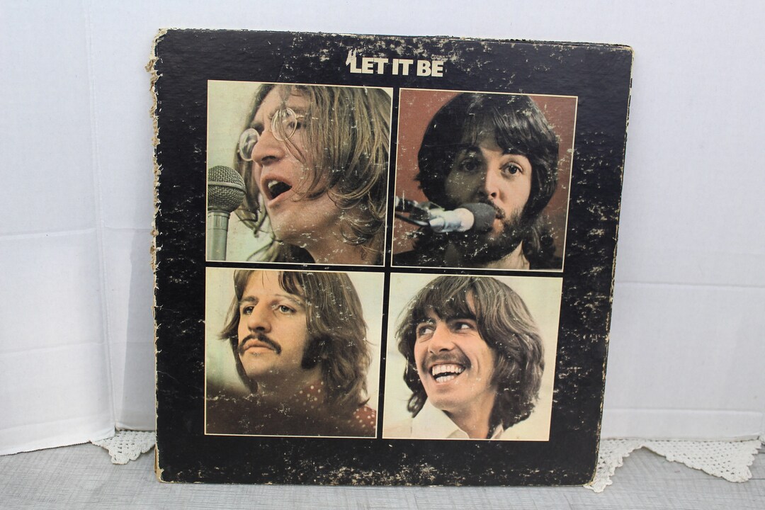 The Beatles 'Let it be' LP (RED apple)